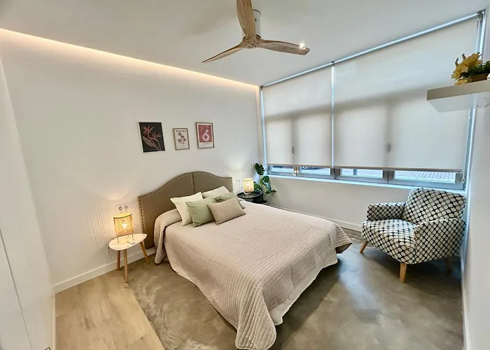 Nuevo Y Tranquilo De 1 15 Minutos Del Casco Historico דירה